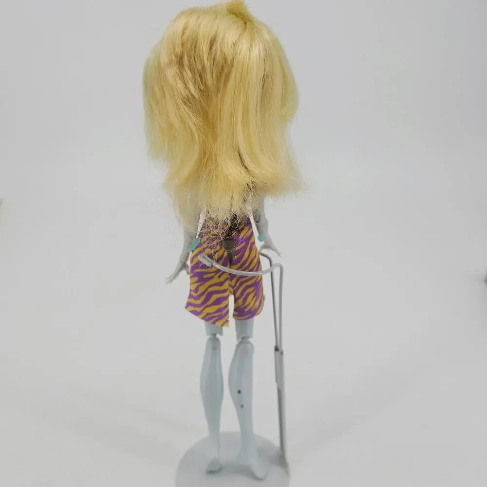 Monster High Doll Lagoona Blue Fashion Doll Dance the Fright Away Line No Box